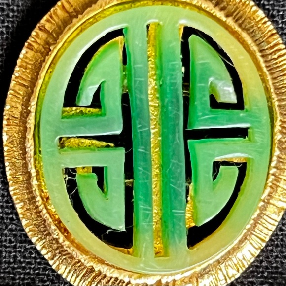 Vendome Faux Jade Carved Pendant - Picture 2 of 11